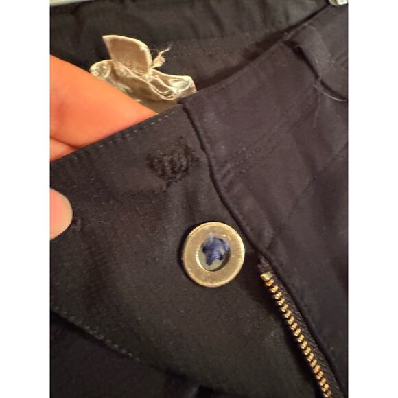 Title Nine Pointe Knit Straight Leg Black Pants,
Missing Button. Size 4 - Picture 6 of 10